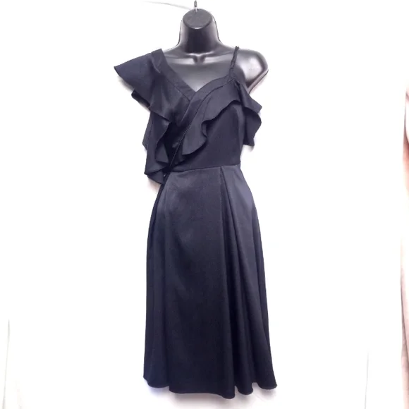 SLATE & WILLOW Black Dress - Picture 1 of 4